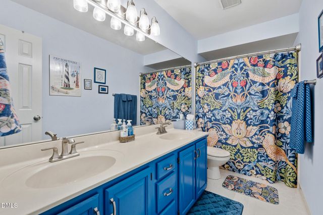 1335 Daventry Court, Chapel Hill, NC 27517