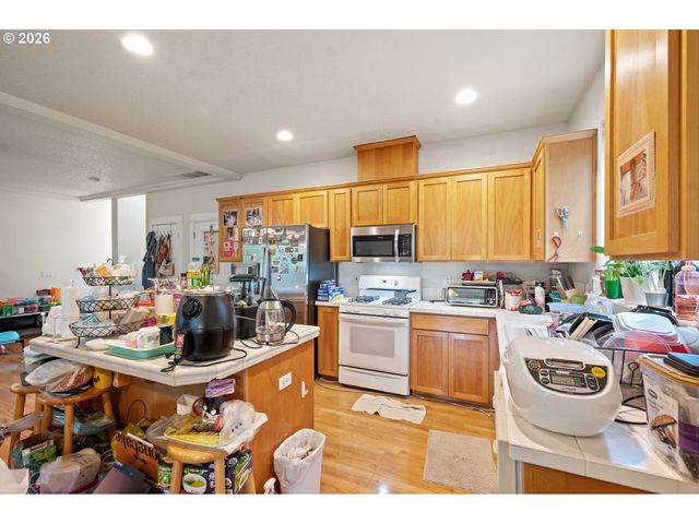 19230 Sw ROSEDALE Ct, Beaverton, OR 97007