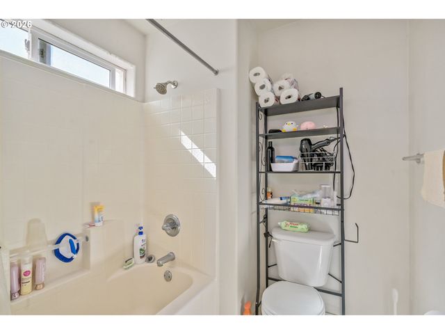 19230 Sw ROSEDALE Ct, Beaverton, OR 97007