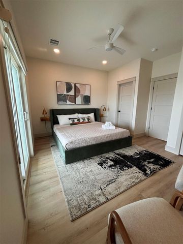 1998 Royalville Court, Crystal Beach, TX 77650