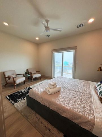 1998 Royalville Court, Crystal Beach, TX 77650