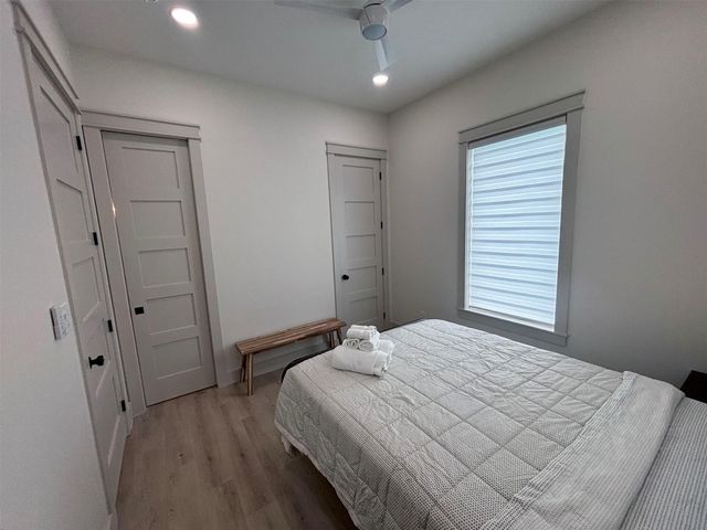 1998 Royalville Court, Crystal Beach, TX 77650