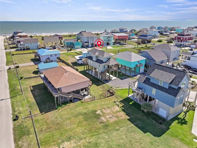 1998 Royalville Court, Crystal Beach, TX 77650