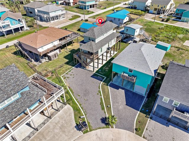1998 Royalville Court, Crystal Beach, TX 77650