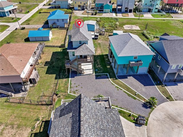 1998 Royalville Court, Crystal Beach, TX 77650