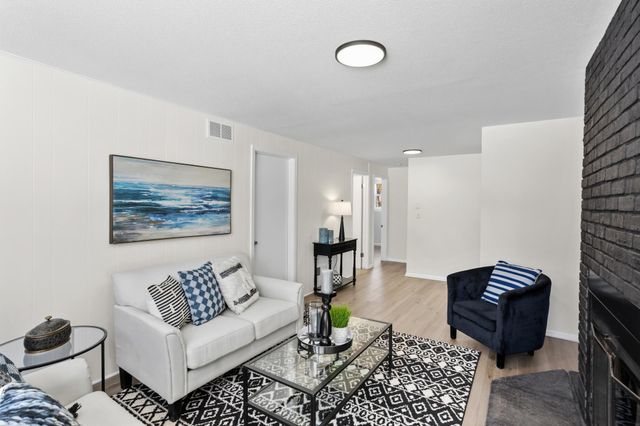 8391 Hefner Avenue S, Cottage Grove, MN 55016