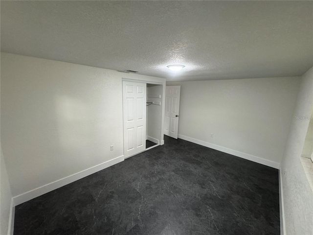 10601 N 52ND STREET, Temple Terrace, FL 33617