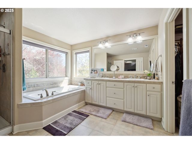3404 Ne 128TH St, Vancouver, WA 98686