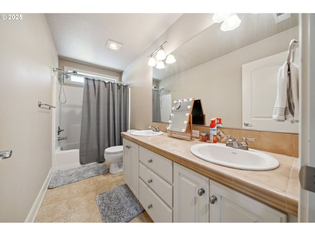 3404 Ne 128TH St, Vancouver, WA 98686