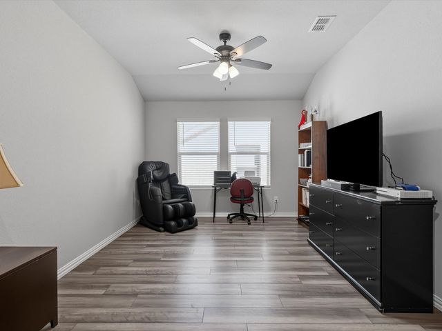 3304 Kingsgarden Road, Denton, TX 76207