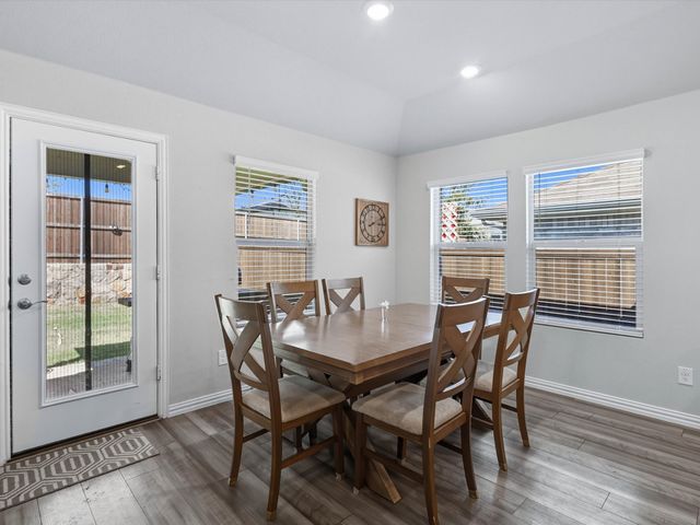 3304 Kingsgarden Road, Denton, TX 76207