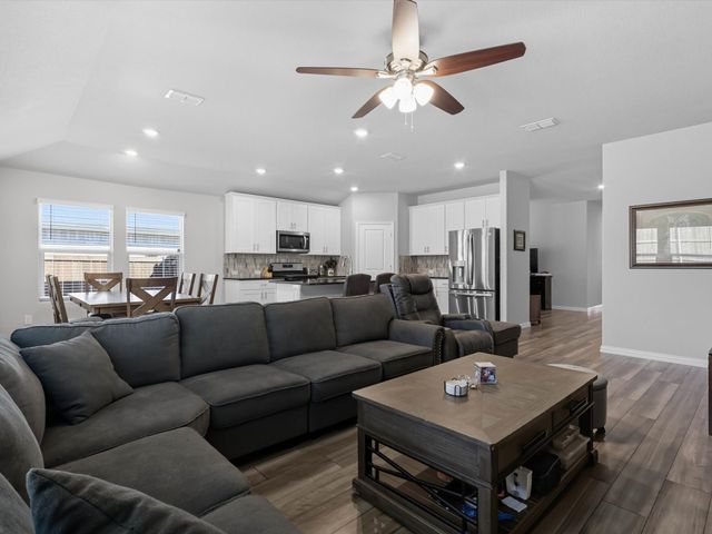 3304 Kingsgarden Road, Denton, TX 76207