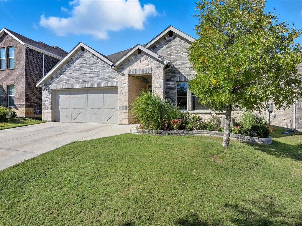 3304 Kingsgarden Road, Denton, TX 76207