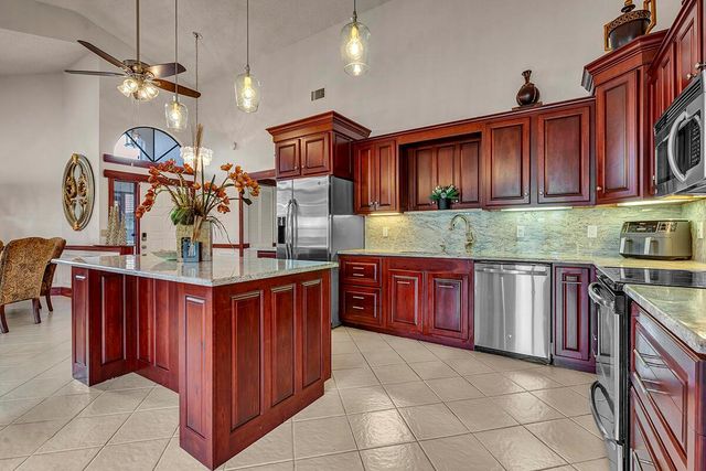 8142 Mimosa Place, Boynton Beach, FL 33472