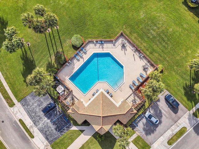 8142 Mimosa Place, Boynton Beach, FL 33472