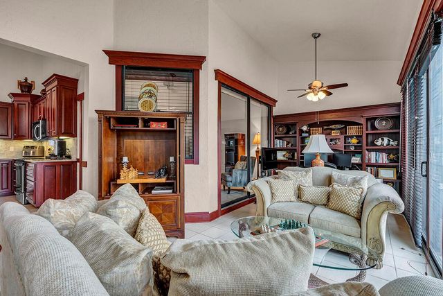 8142 Mimosa Place, Boynton Beach, FL 33472