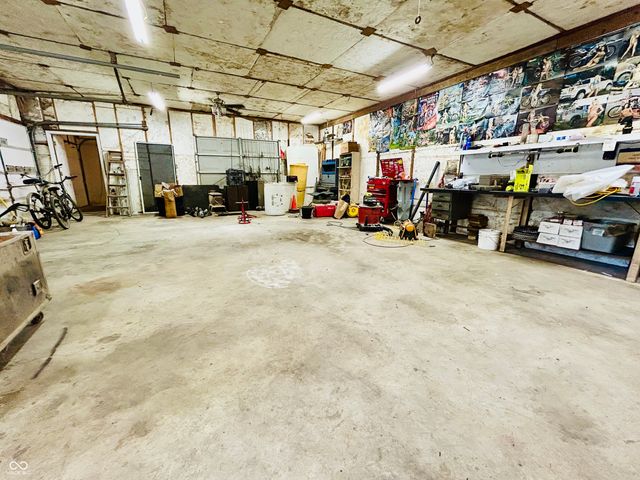 530 E County Road 825 N, Bainbridge, IN 46105