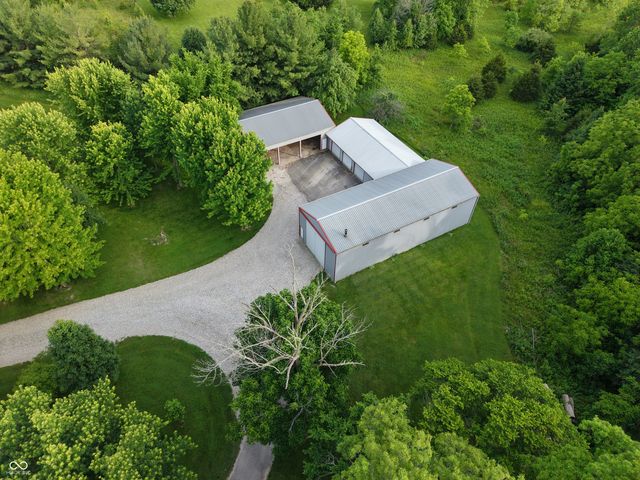 530 E County Road 825 N, Bainbridge, IN 46105
