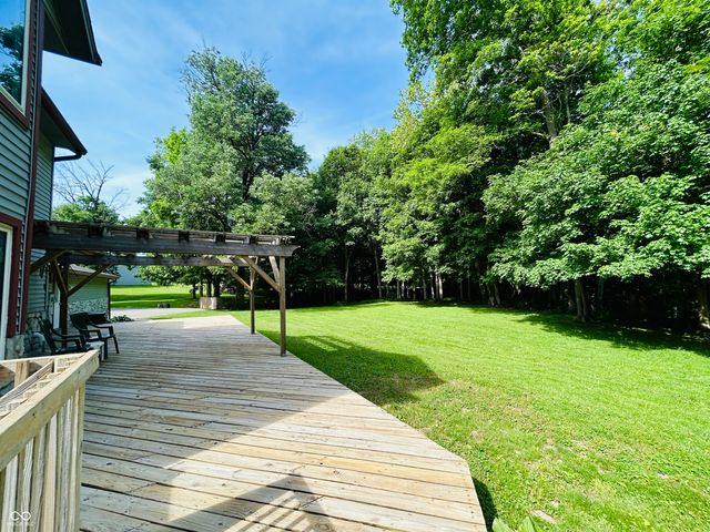 530 E County Road 825 N, Bainbridge, IN 46105