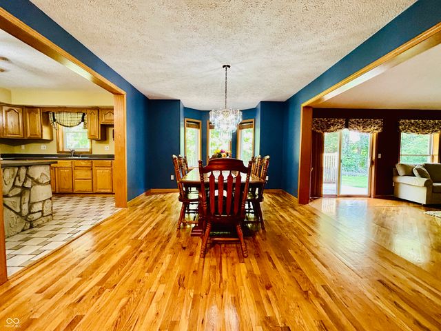 530 E County Road 825 N, Bainbridge, IN 46105