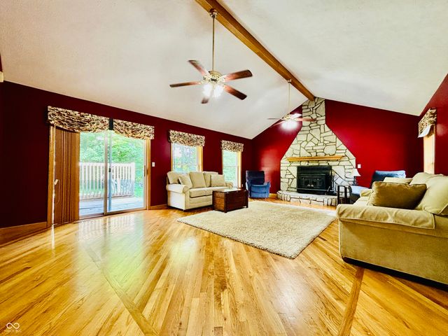530 E County Road 825 N, Bainbridge, IN 46105