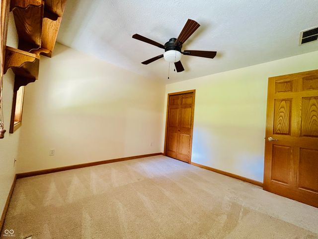 530 E County Road 825 N, Bainbridge, IN 46105