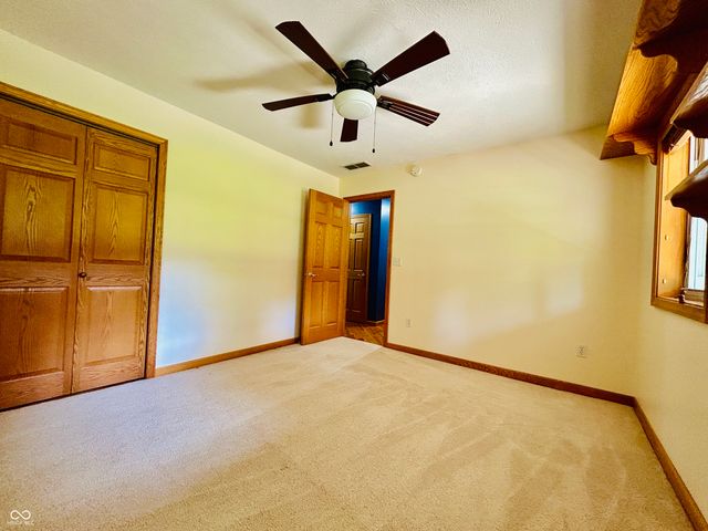 530 E County Road 825 N, Bainbridge, IN 46105