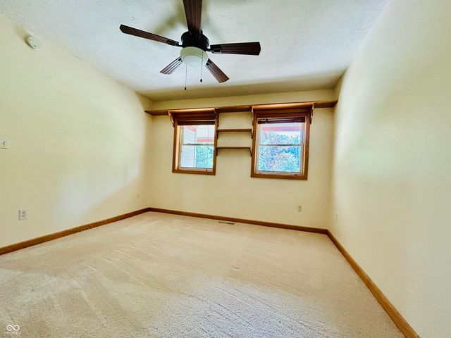 530 E County Road 825 N, Bainbridge, IN 46105