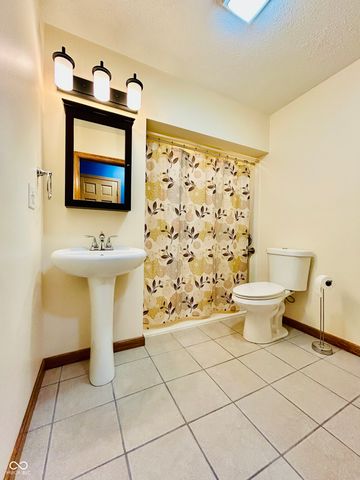 530 E County Road 825 N, Bainbridge, IN 46105