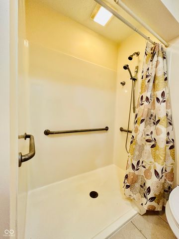 530 E County Road 825 N, Bainbridge, IN 46105