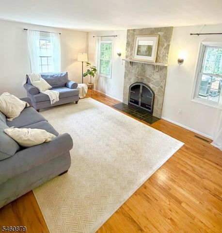 49 Raynor Rd, Morris Twp., NJ 07960