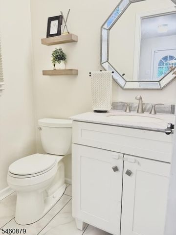 49 Raynor Rd, Morris Twp., NJ 07960