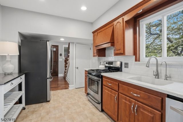 350 Spruce Ave, Garwood Boro, NJ 07027