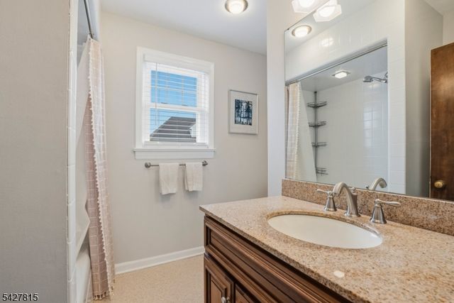 350 Spruce Ave, Garwood Boro, NJ 07027