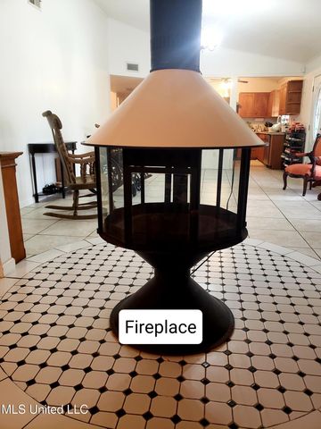 6 Davis Bayou Road, Ocean Springs, MS 39564