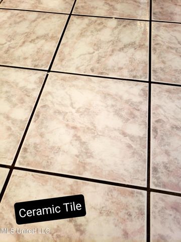 6 Davis Bayou Road, Ocean Springs, MS 39564