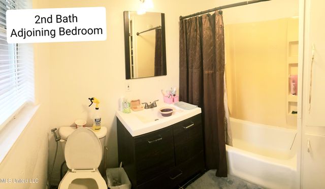 6 Davis Bayou Road, Ocean Springs, MS 39564