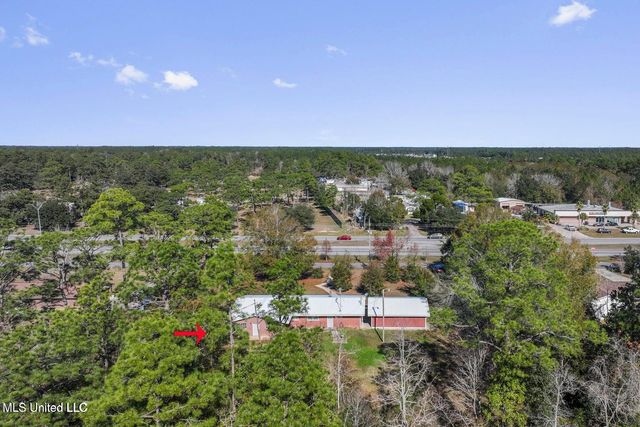 6 Davis Bayou Road, Ocean Springs, MS 39564