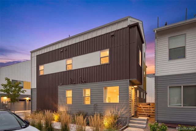 15194 W 69th Avenue, Arvada, CO 80007