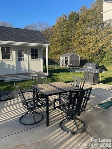 210 Southhaven Drive, Mooresville, NC 28117