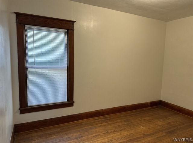 22 Briggs Avenue, Buffalo, NY 14207