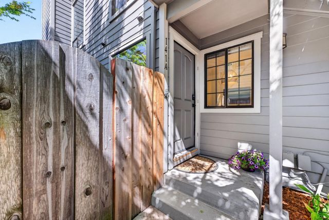 141 Southampton Lane A, Santa Cruz, CA 95062