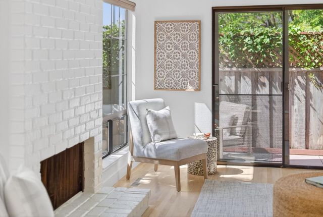 141 Southampton Lane A, Santa Cruz, CA 95062