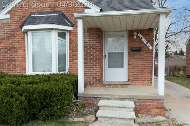 16696 Beech Daly Road, Redford, MI 48240