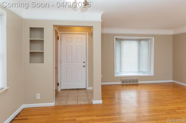 16696 Beech Daly Road, Redford, MI 48240