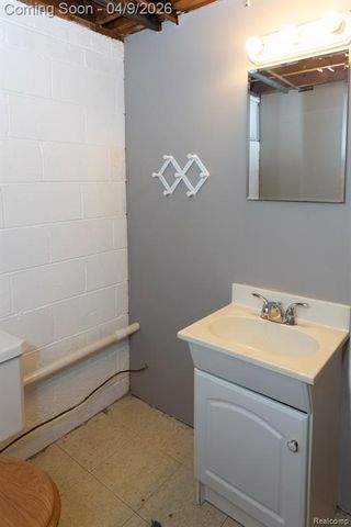16696 Beech Daly Road, Redford, MI 48240
