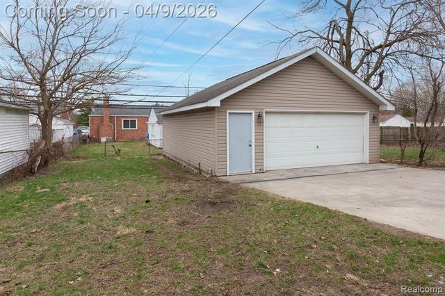 16696 Beech Daly Road, Redford, MI 48240