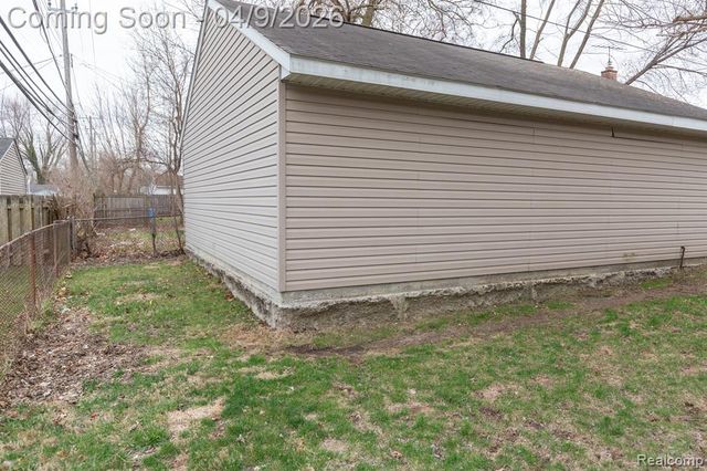 16696 Beech Daly Road, Redford, MI 48240
