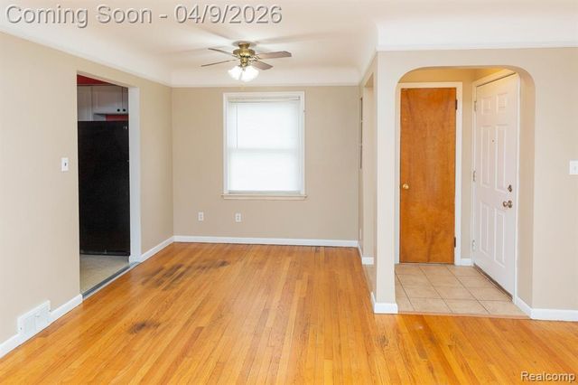 16696 Beech Daly Road, Redford, MI 48240
