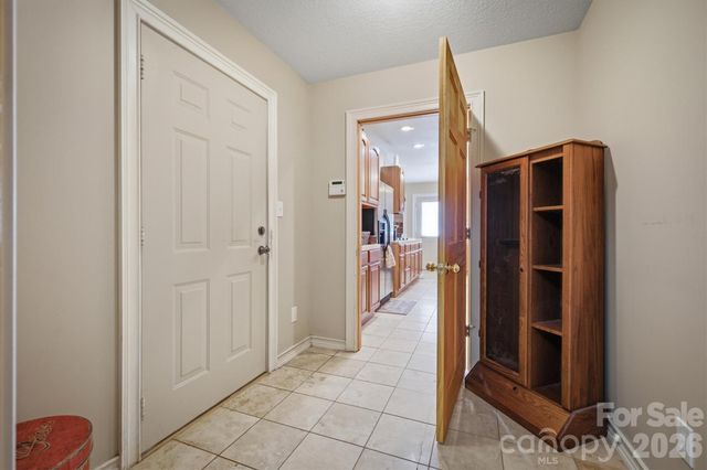 805 Bannon Place SW, Lenoir, NC 28645